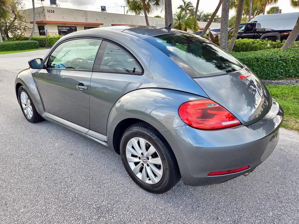 Used 2013 Volkswagen Beetle 2.5 image 11