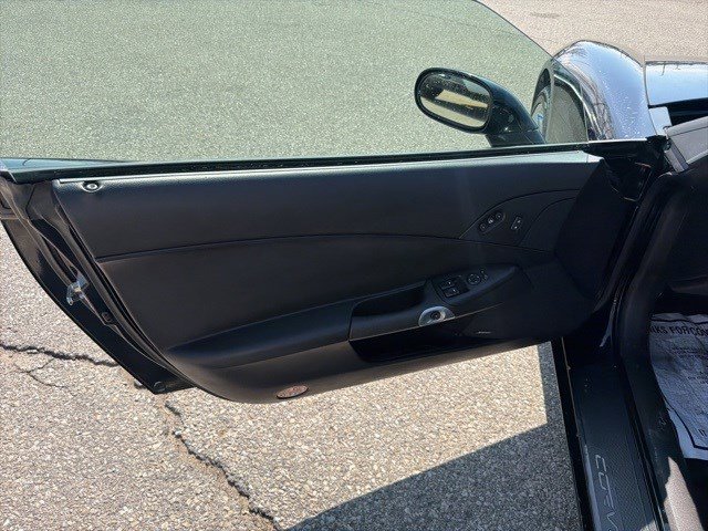 Used 2007 Chevrolet Corvette Coupe w/ Preferred Equipment Group image 10