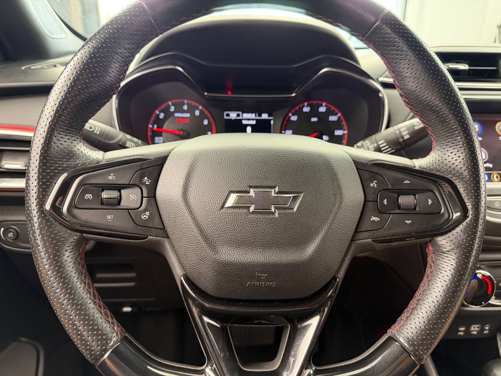 Used 2022 Chevrolet TrailBlazer RS FWD image 24