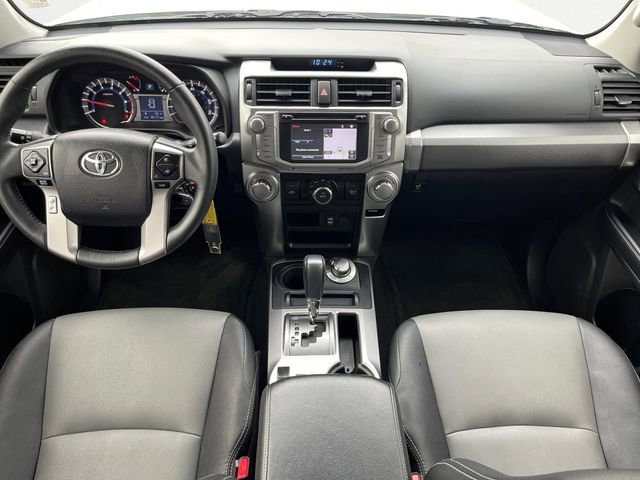 Used 2018 Toyota 4Runner SR5 Premium image 13