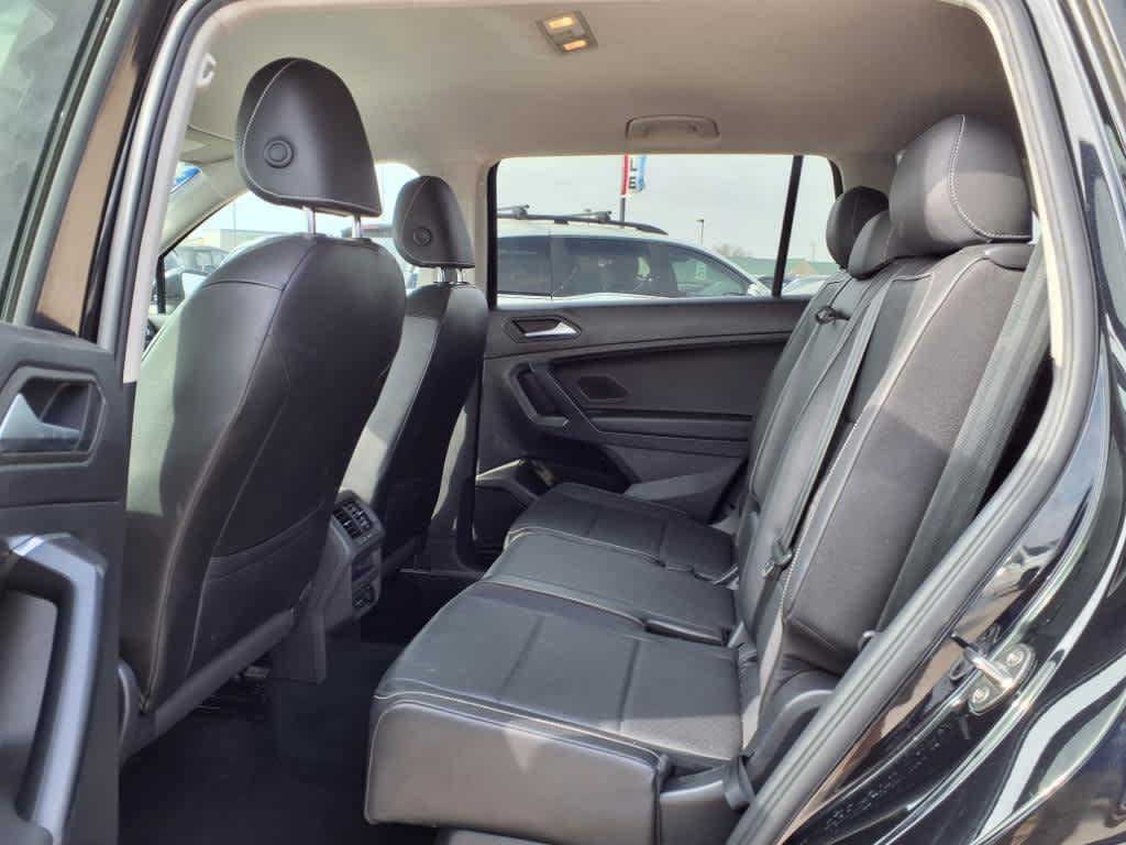 Used 2021 Volkswagen Tiguan SE FWD image 9
