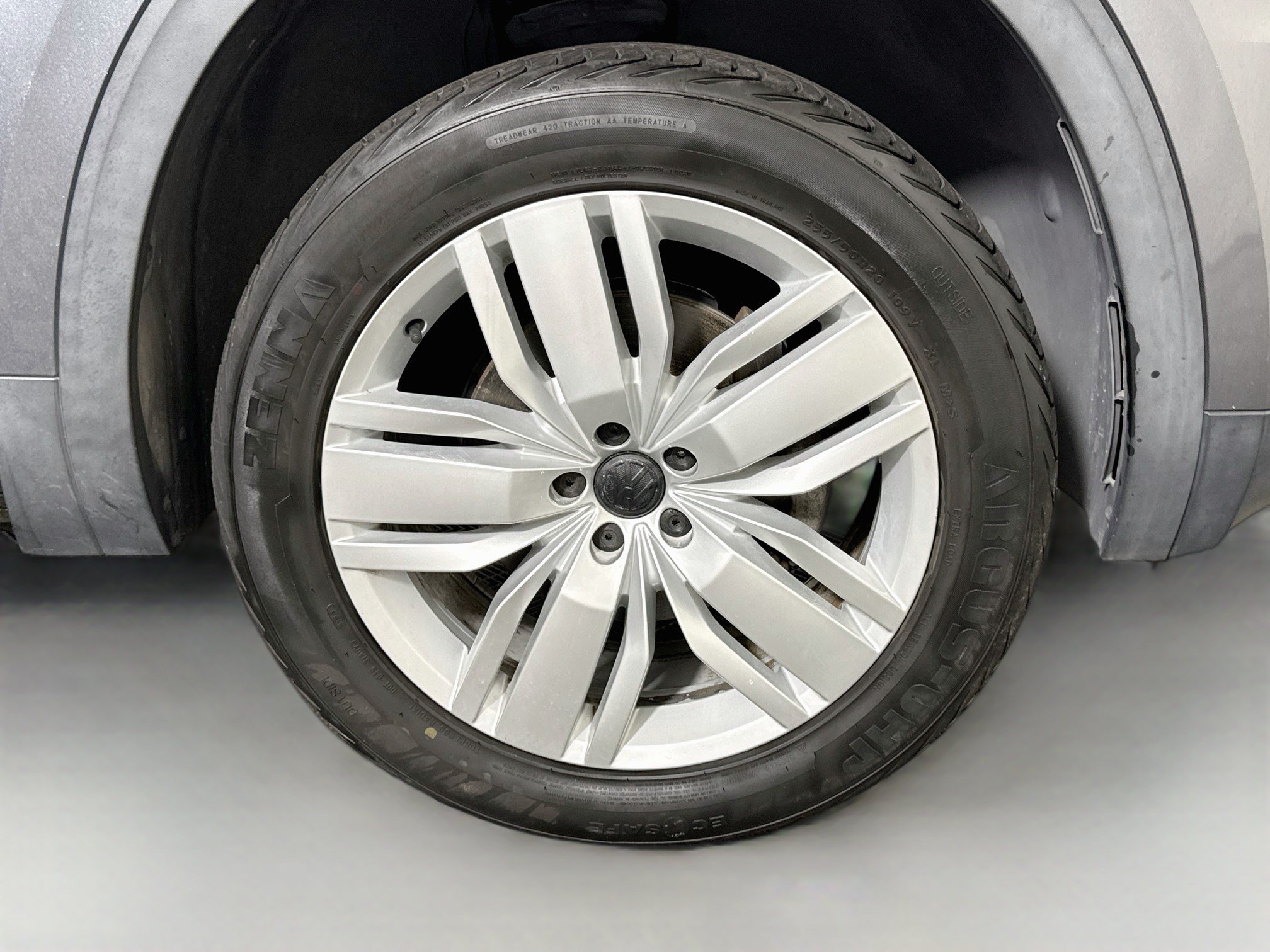 Used 2019 Volkswagen Atlas SEL AWD/4WD image 32