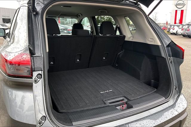 Certified 2025 Nissan Rogue S image 31