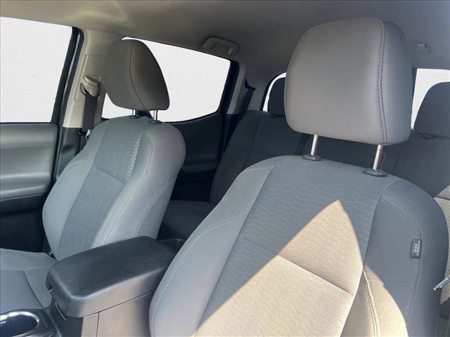 Used 2017 Toyota Tacoma SR image 16