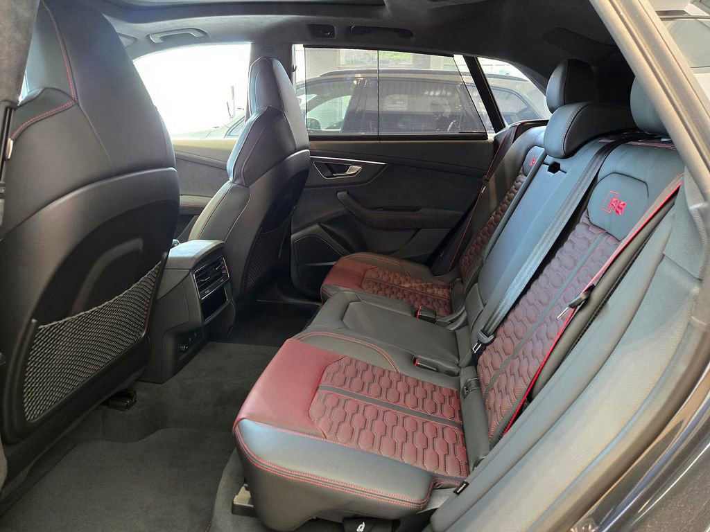 New 2026 Audi RS Q8 performance image 8