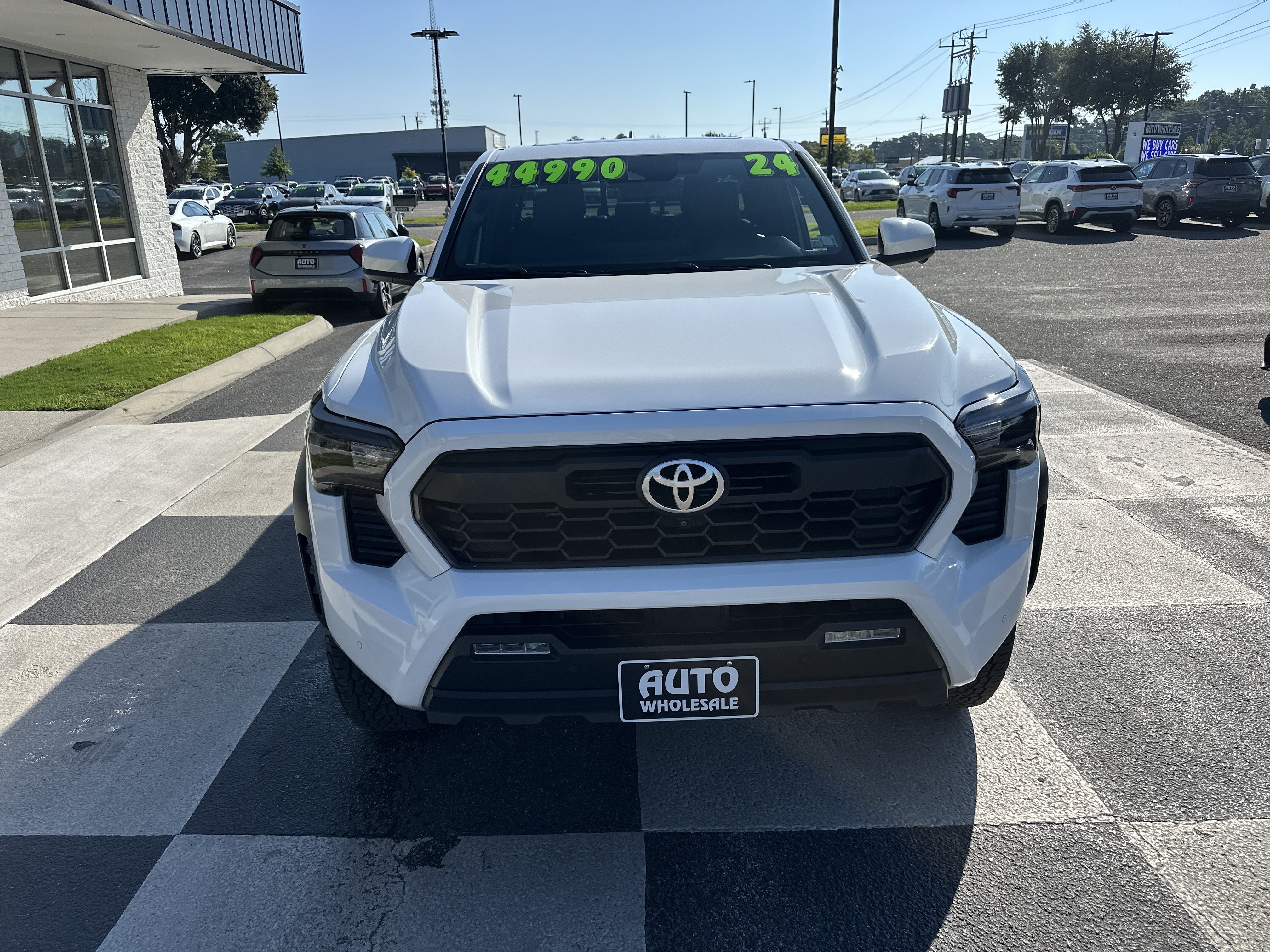 Used 2024 Toyota Tacoma TRD Off-Road AWD/4WD image 2