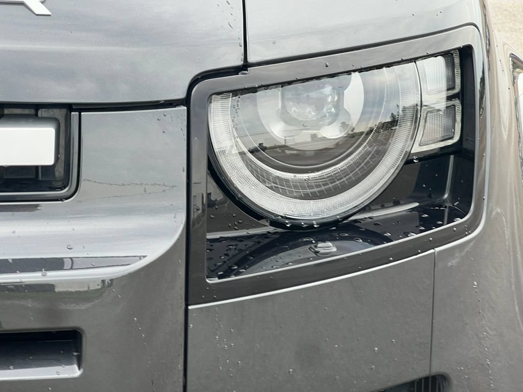 Used 2024 Land Rover Defender 130 S AWD/4WD image 40