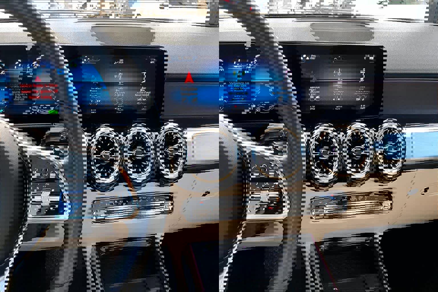 Certified 2023 Mercedes-Benz EQB 300 4MATIC image 7