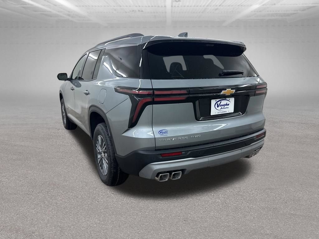 New 2026 Chevrolet Traverse LT w/ Driver Confidence Package AWD/4WD image 8