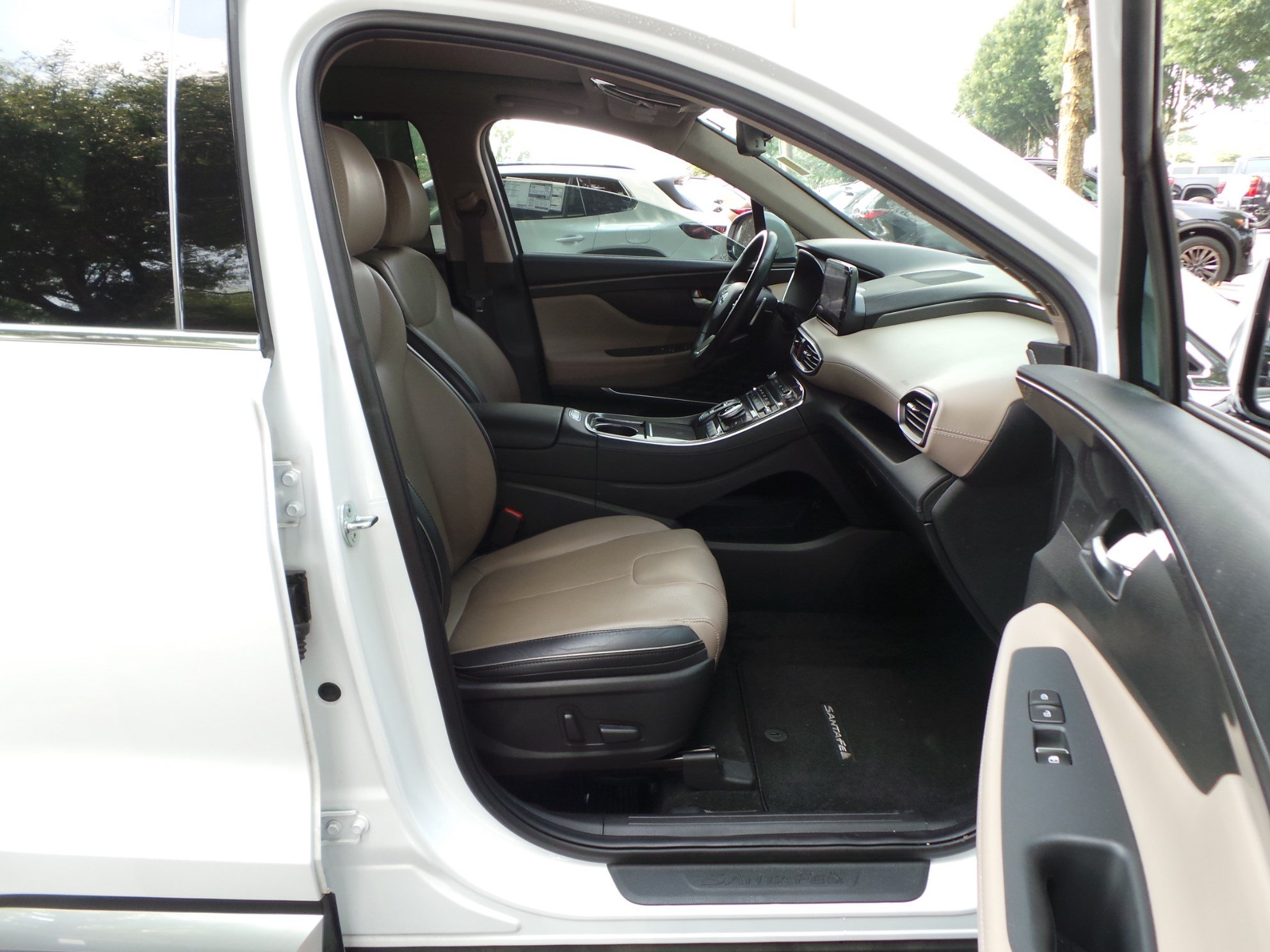 Used 2022 Hyundai Santa Fe Limited FWD image 40