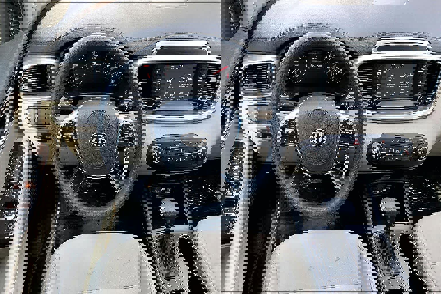 Used 2019 Kia Sorento LX image 6