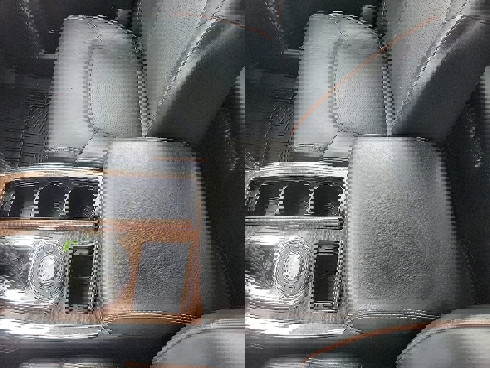 Used 2019 Nissan Armada SL w/ Premium Package image 26