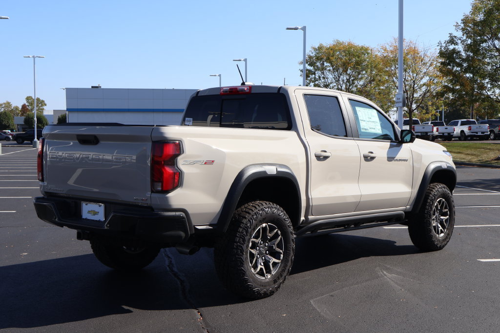 New 2026 Chevrolet Colorado ZR2 w/ Technology Package AWD/4WD image 8