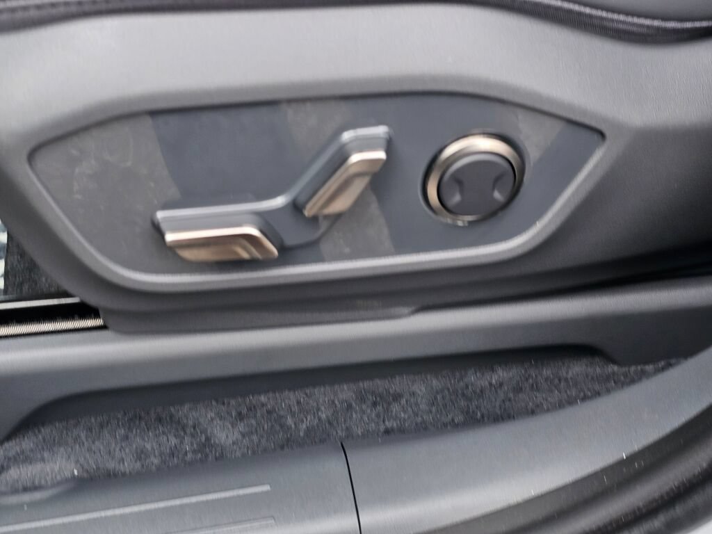 Certified 2024 Kia EV9 Wind AWD/4WD image 35