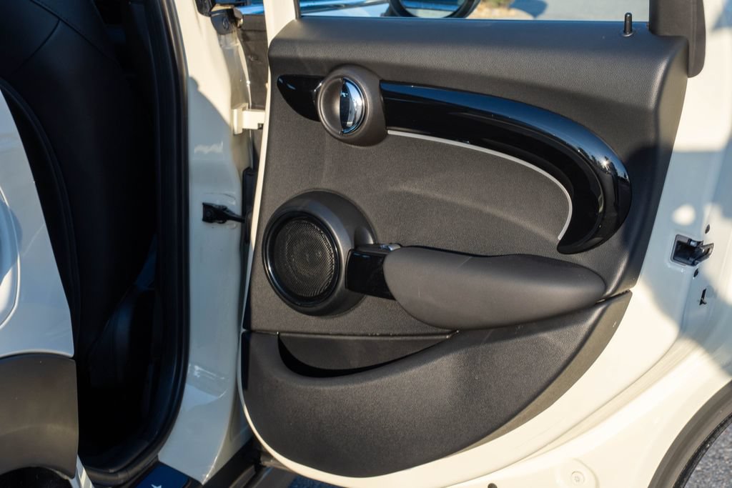Used 2023 MINI Cooper S FWD image 13