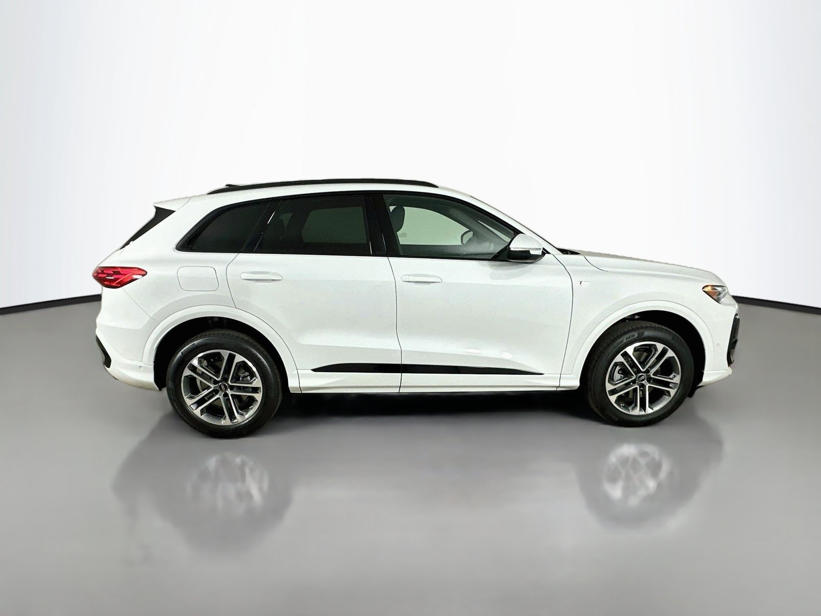 New 2026 Audi Q5 2.0T AWD/4WD image 4