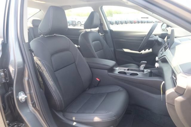New 2026 Nissan Altima 2.5 SV w/ SV Premium Package FWD image 20