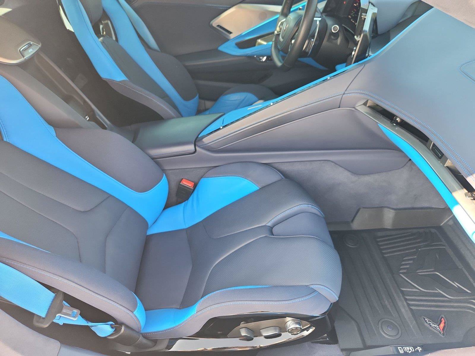 Used 2023 Chevrolet Corvette Stingray Premium Cpe w/ Z51 Performance Package RWD image 26