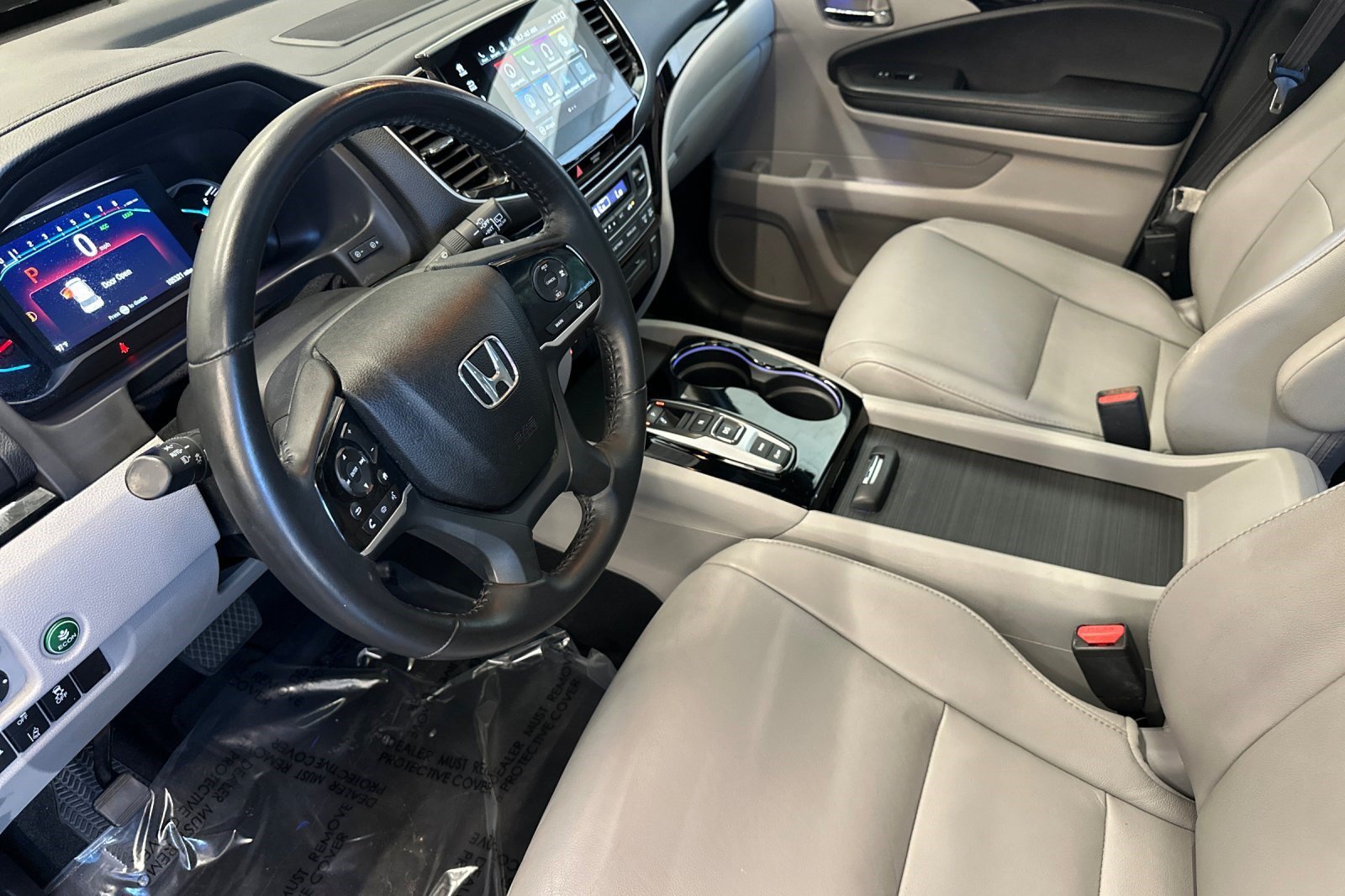 Used 2021 Honda Pilot Touring image 4