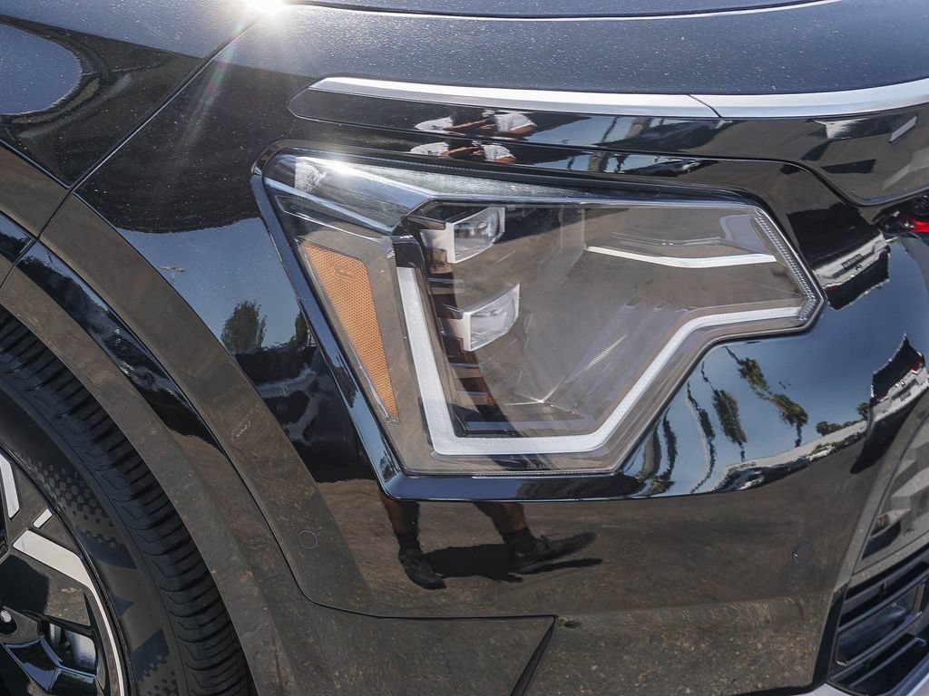 Certified 2023 Kia Niro Wave FWD image 11