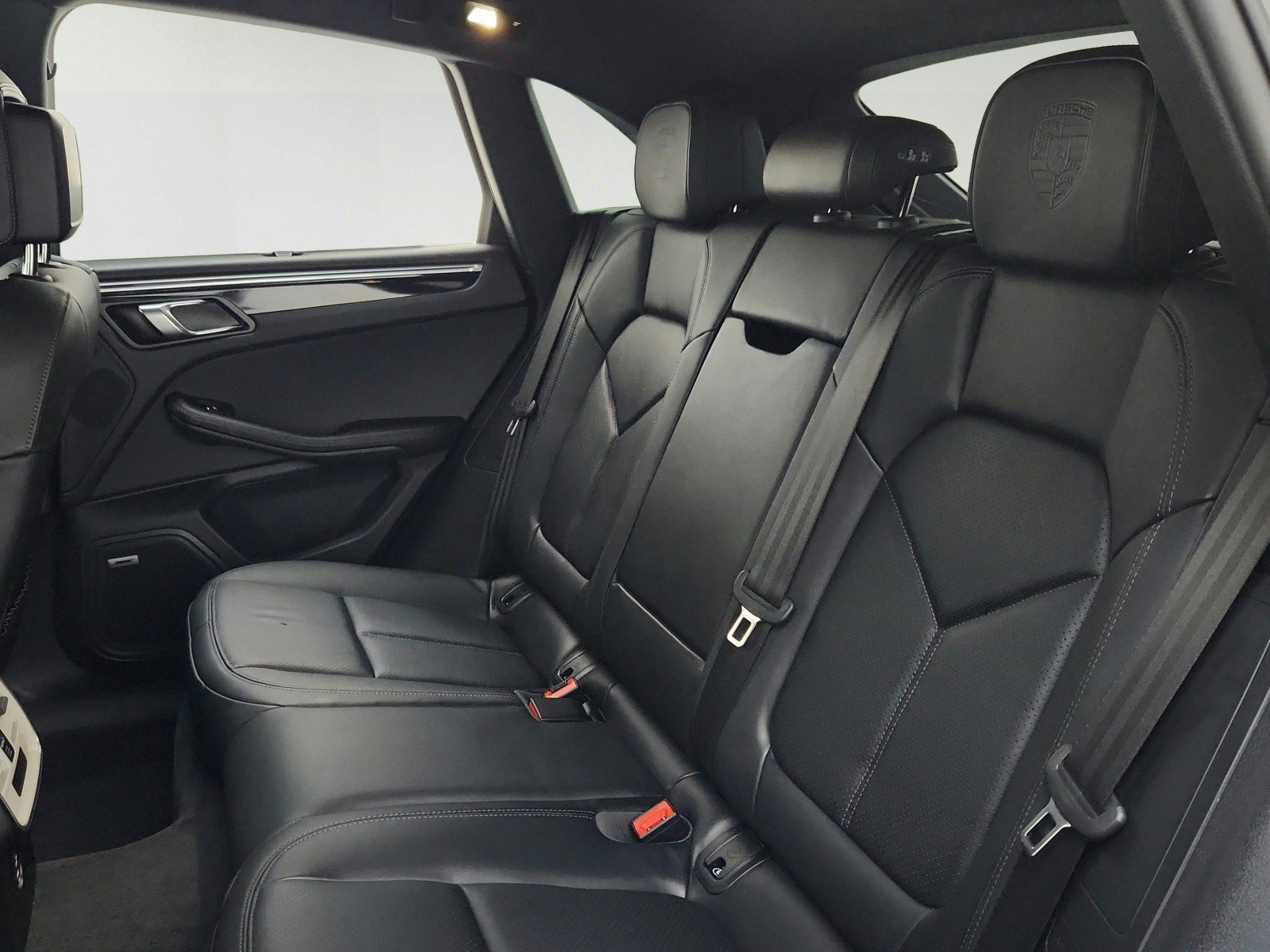 Used 2024 Porsche Macan S AWD/4WD image 26