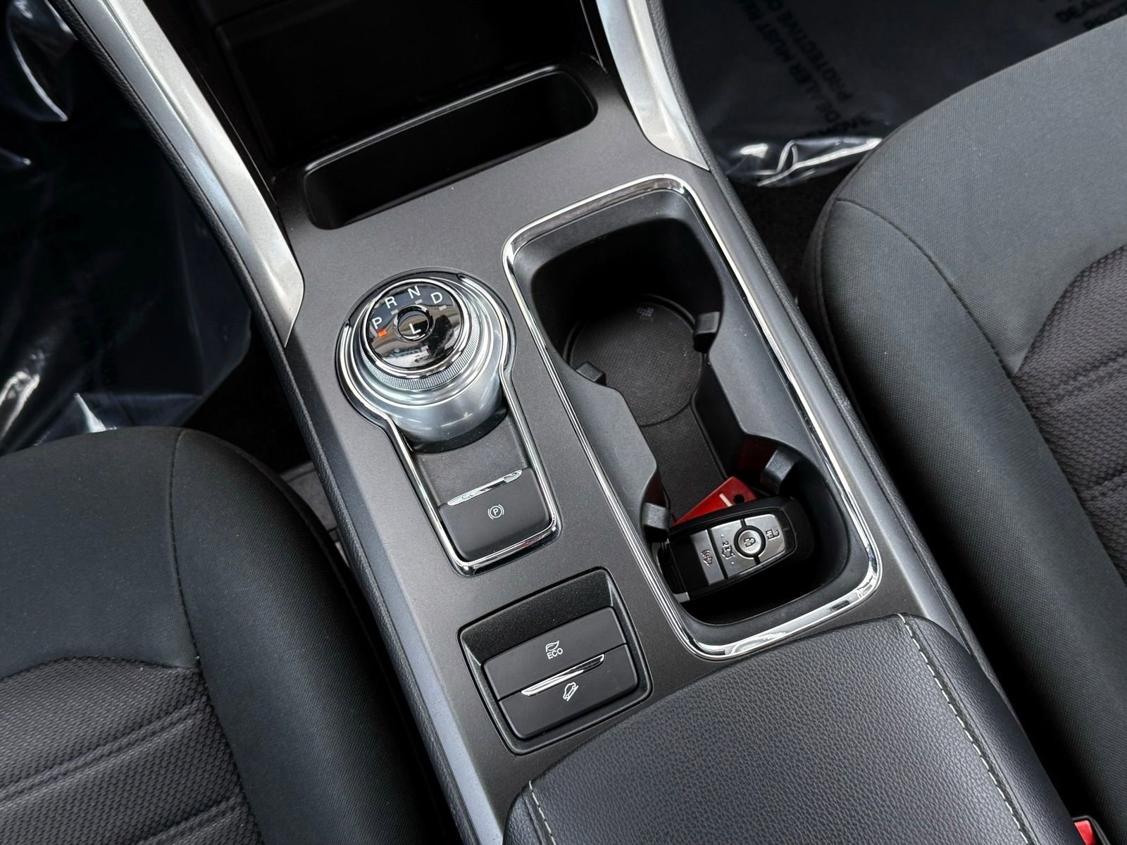 Used 2019 Ford Fusion SE FWD image 23