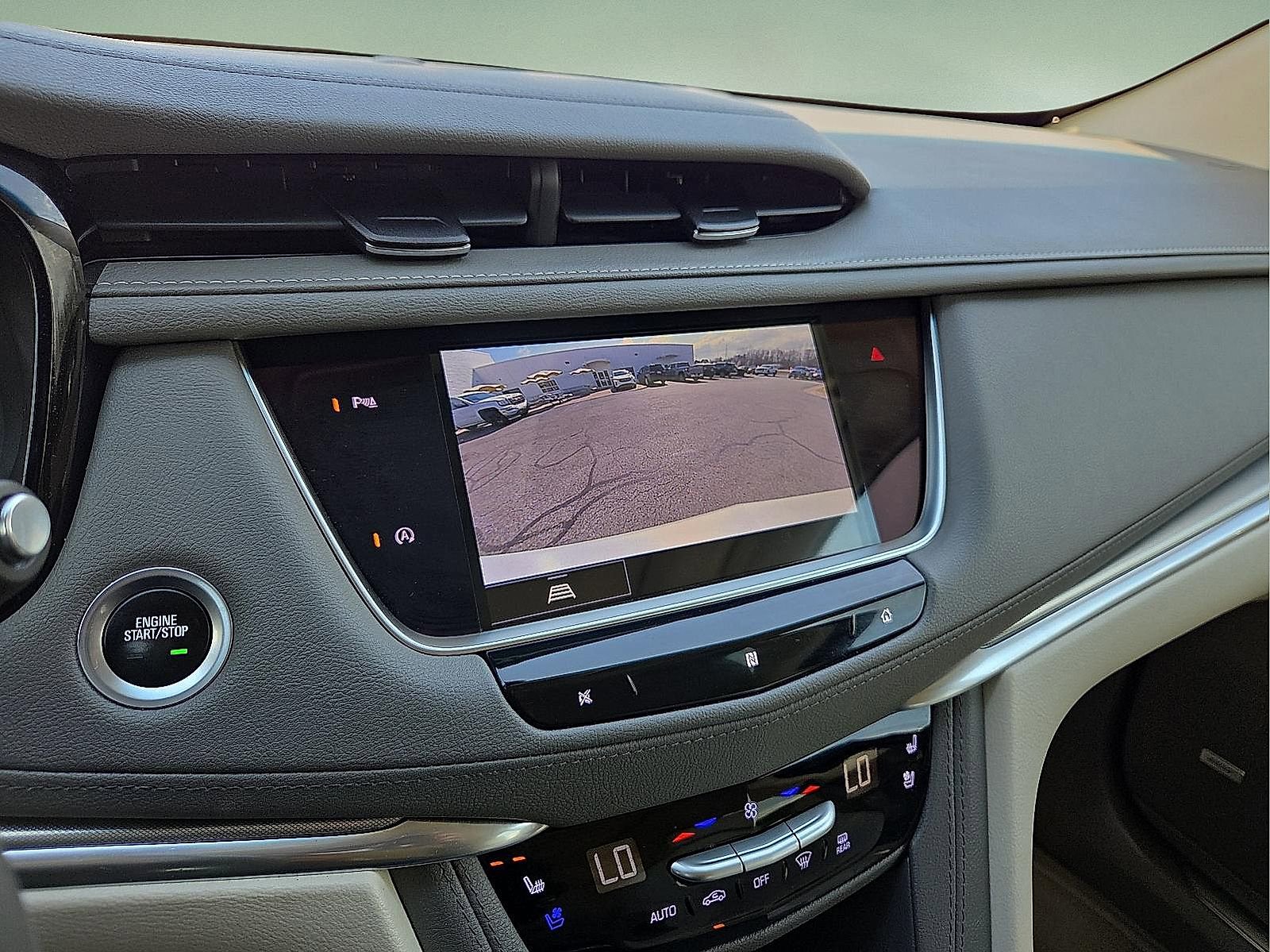 Certified 2021 Cadillac XT5 Premium Luxury image 17