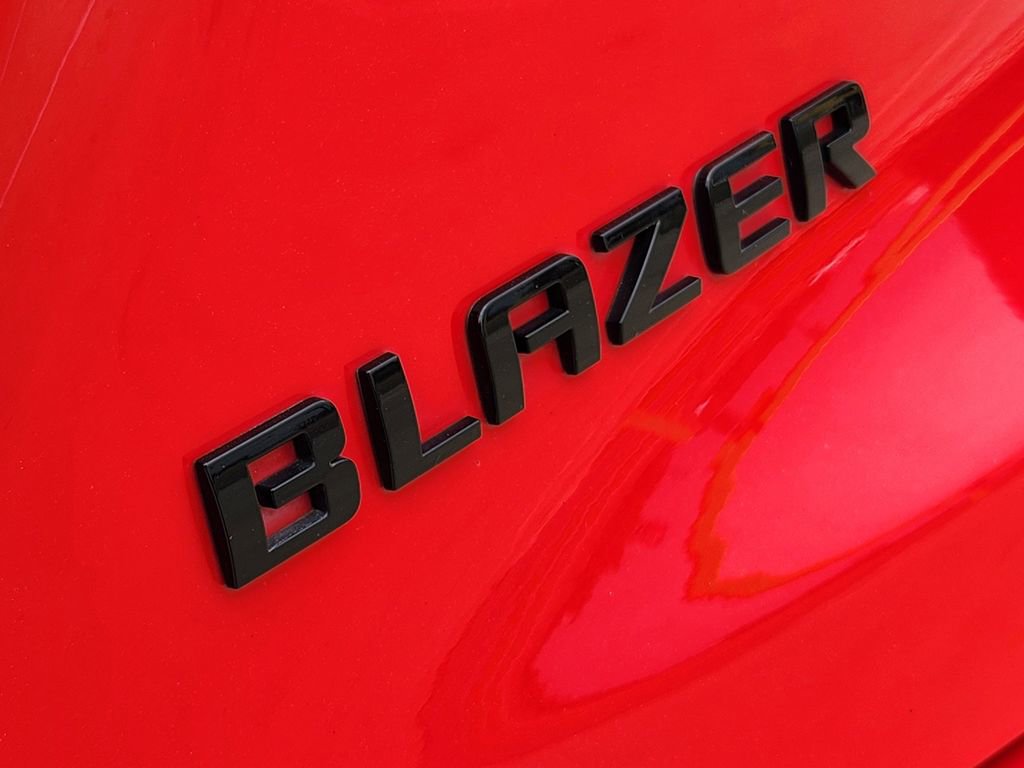 Used 2021 Chevrolet Blazer RS w/ Enhanced Convenience Package image 11