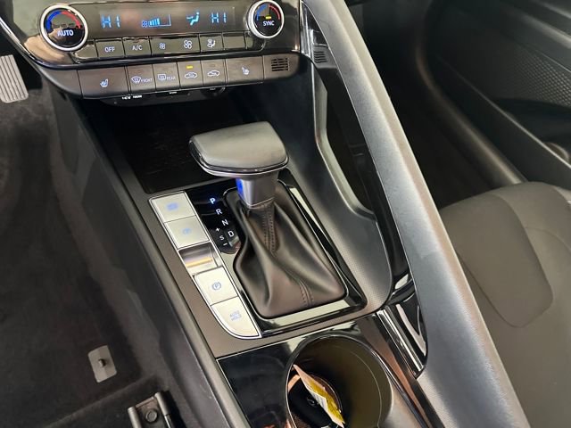 Used 2021 Hyundai Elantra SEL w/ Convenience + Premium Package image 20