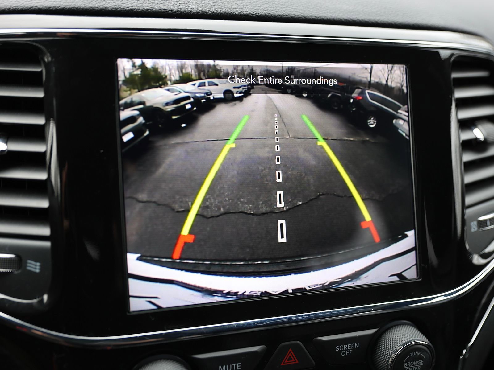 Used 2022 Jeep Grand Cherokee Limited image 28