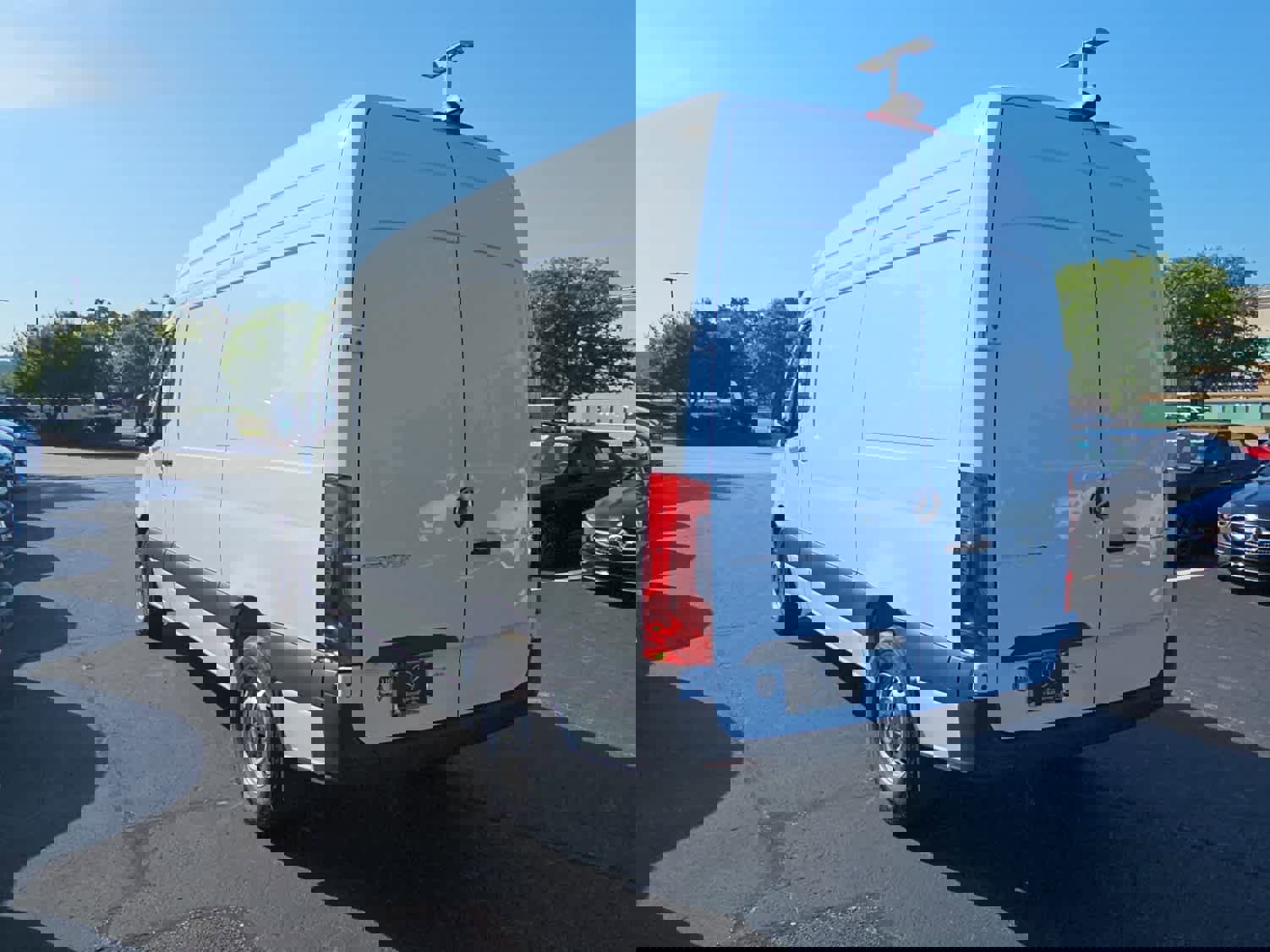 Used 2025 Mercedes-Benz Sprinter 2500 image 4