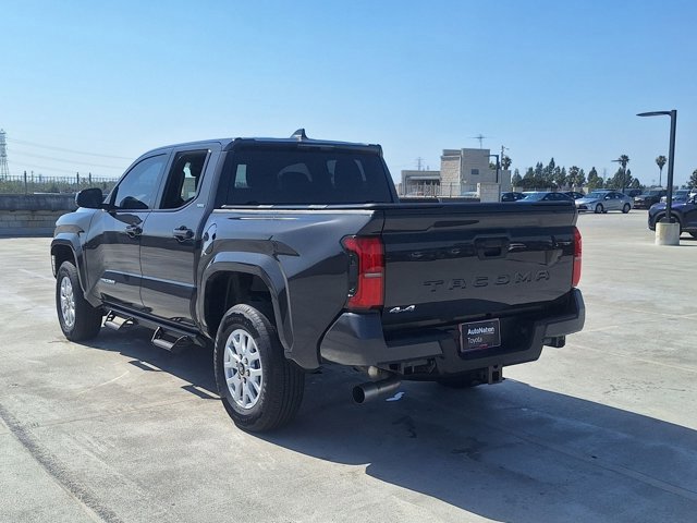 Used 2026 Toyota Tacoma SR5 image 7