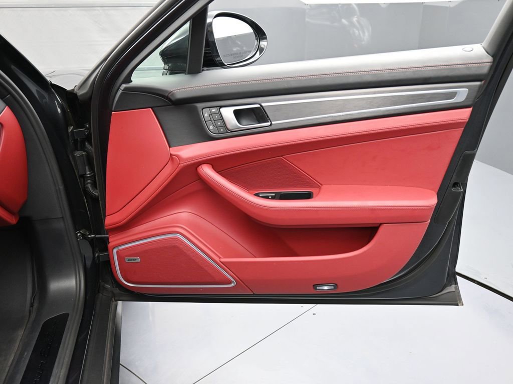 Certified 2023 Porsche Panamera 4 Platinum Edition AWD/4WD image 30