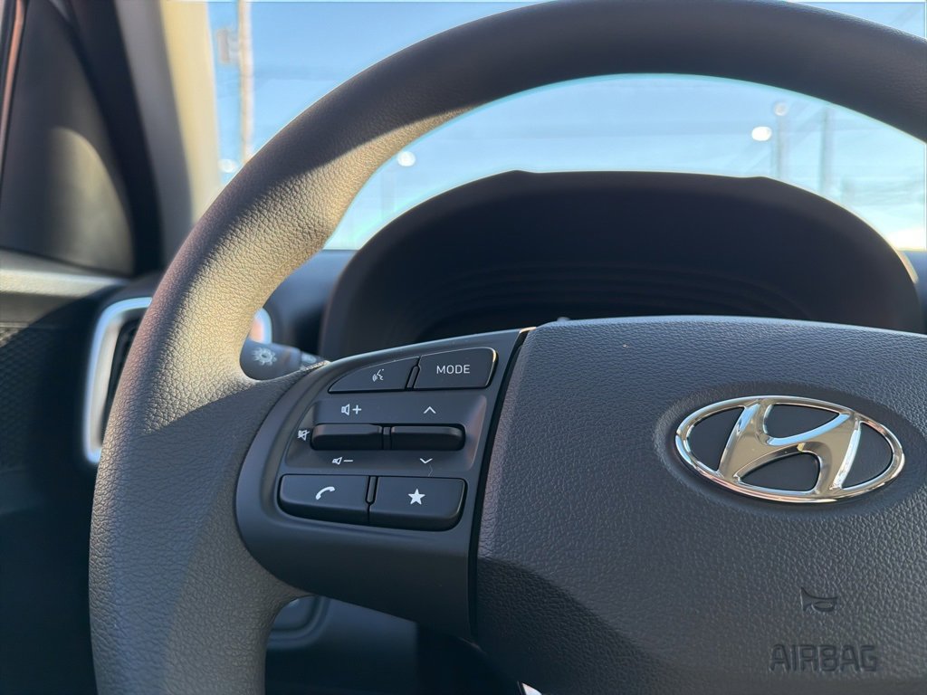 New 2026 Hyundai Venue SE image 28