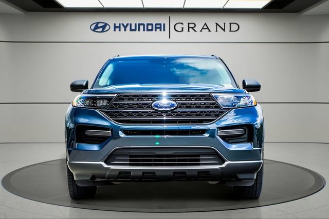 Used 2024 Ford Explorer XLT RWD image 9