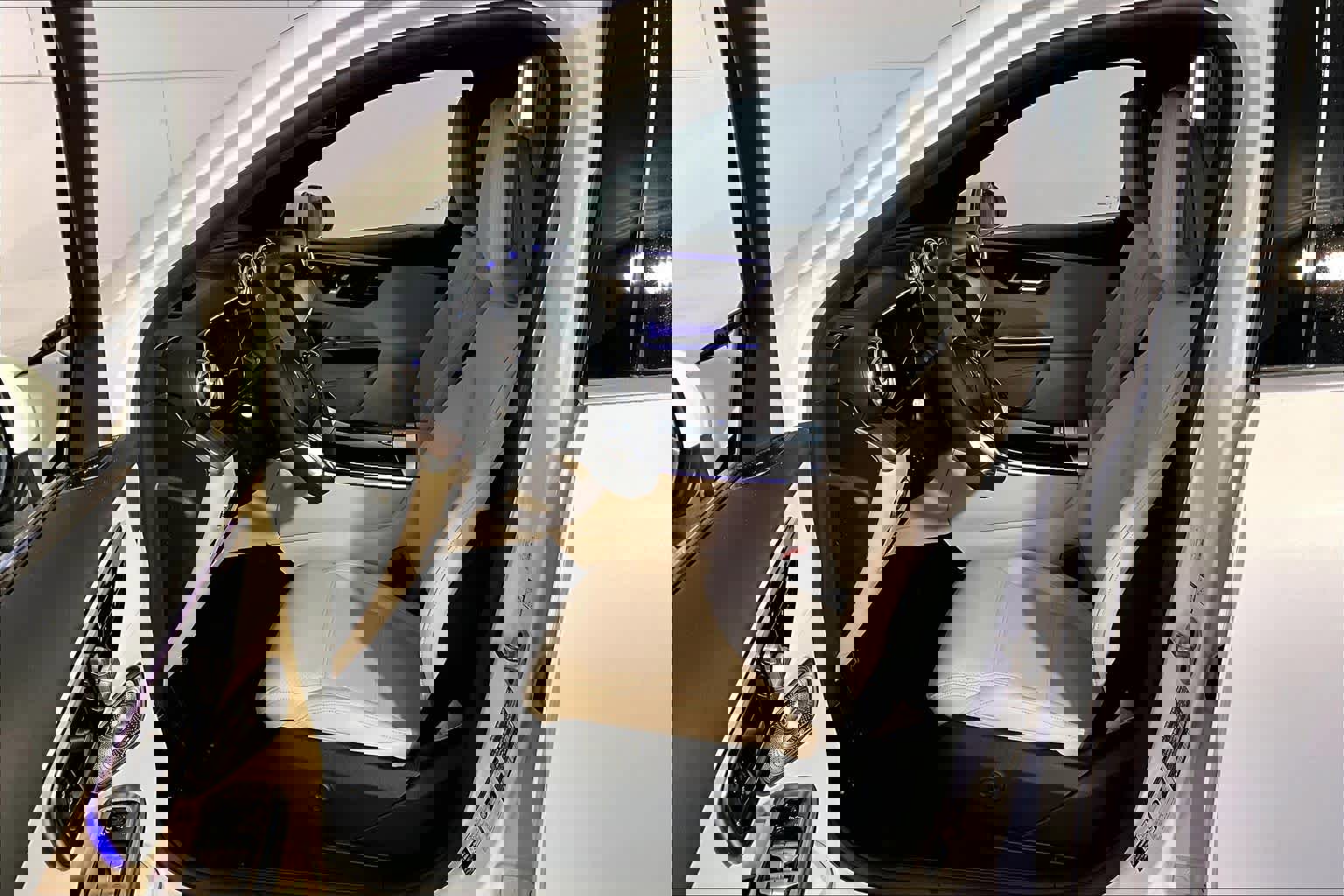 New 2026 Mercedes-Benz GLC 300 4MATIC image 13