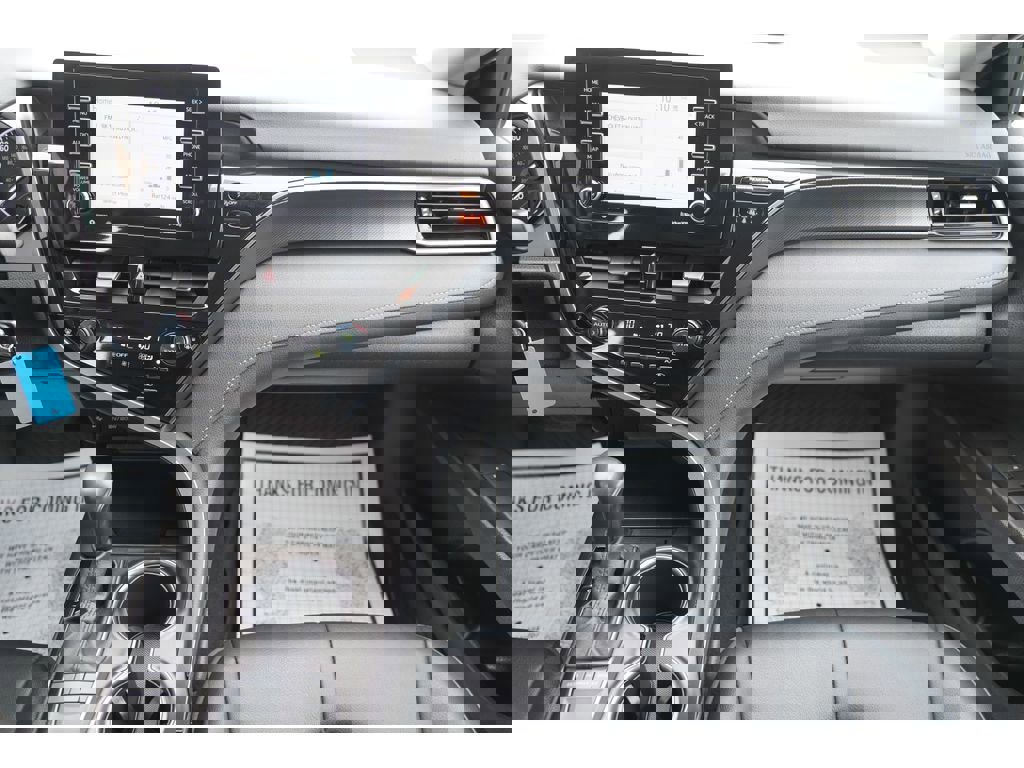 Used 2024 Toyota Camry SE image 14