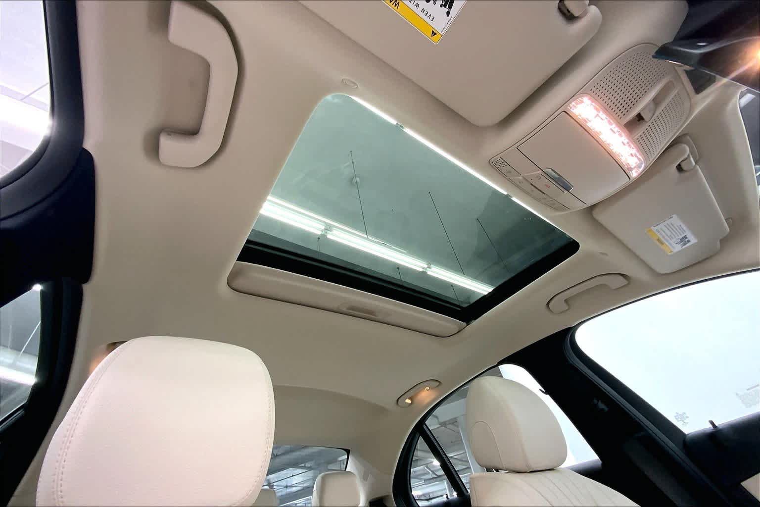 Used 2021 Mercedes-Benz E 350 Sedan image 23