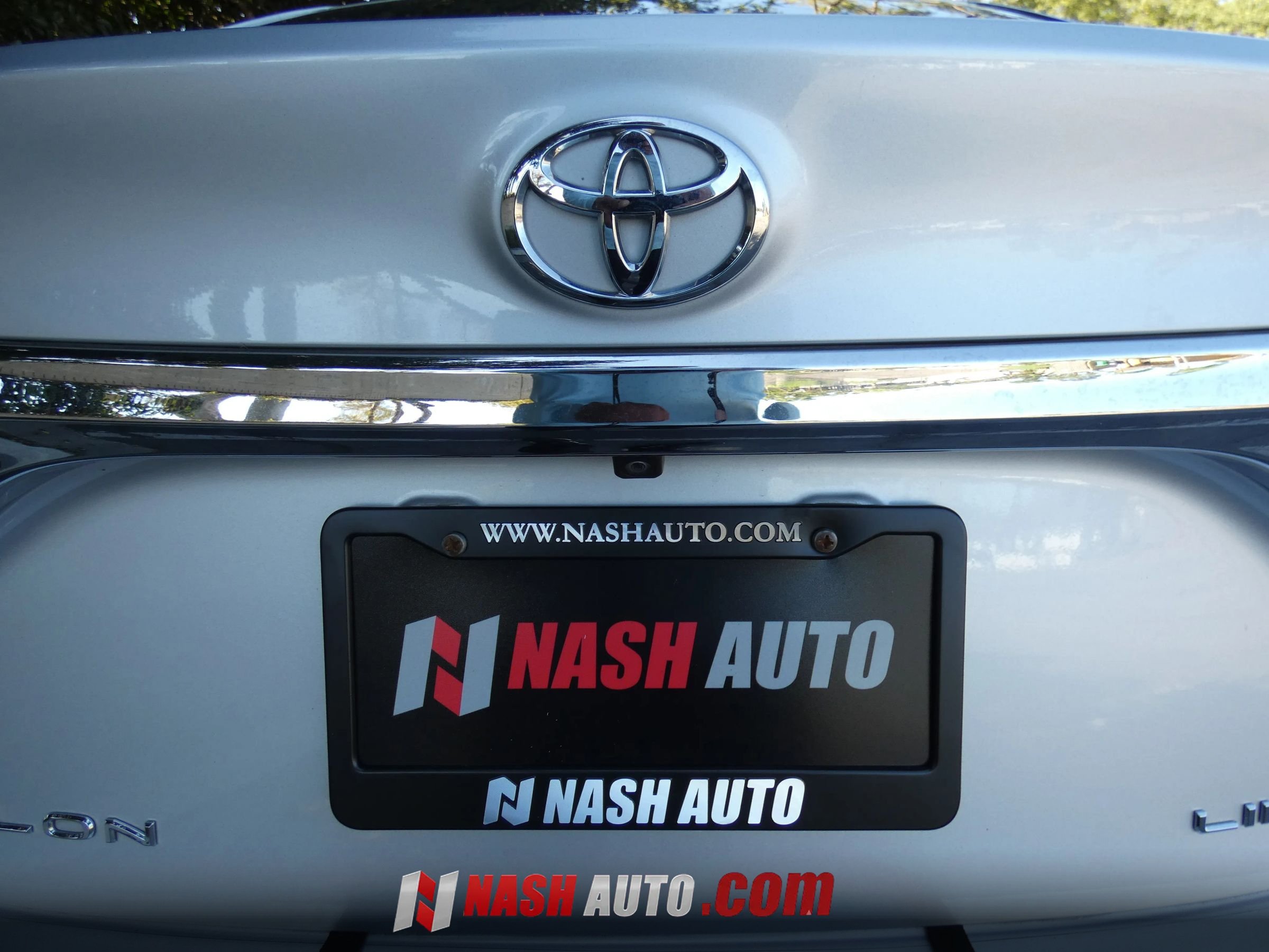 Used 2014 Toyota Avalon Limited FWD image 73