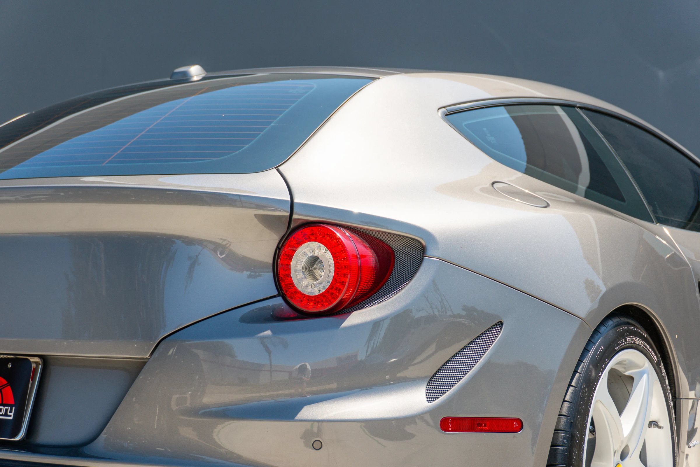 Used 2012 Ferrari FF AWD/4WD image 39