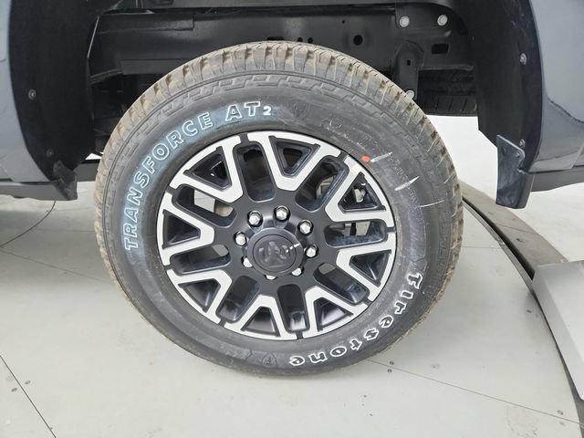 New 2025 RAM 2500 Limited AWD/4WD image 38