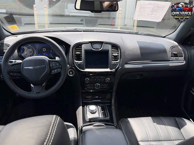 Used 2022 Chrysler 300 S w/ Safetytec Plus Group RWD image 13