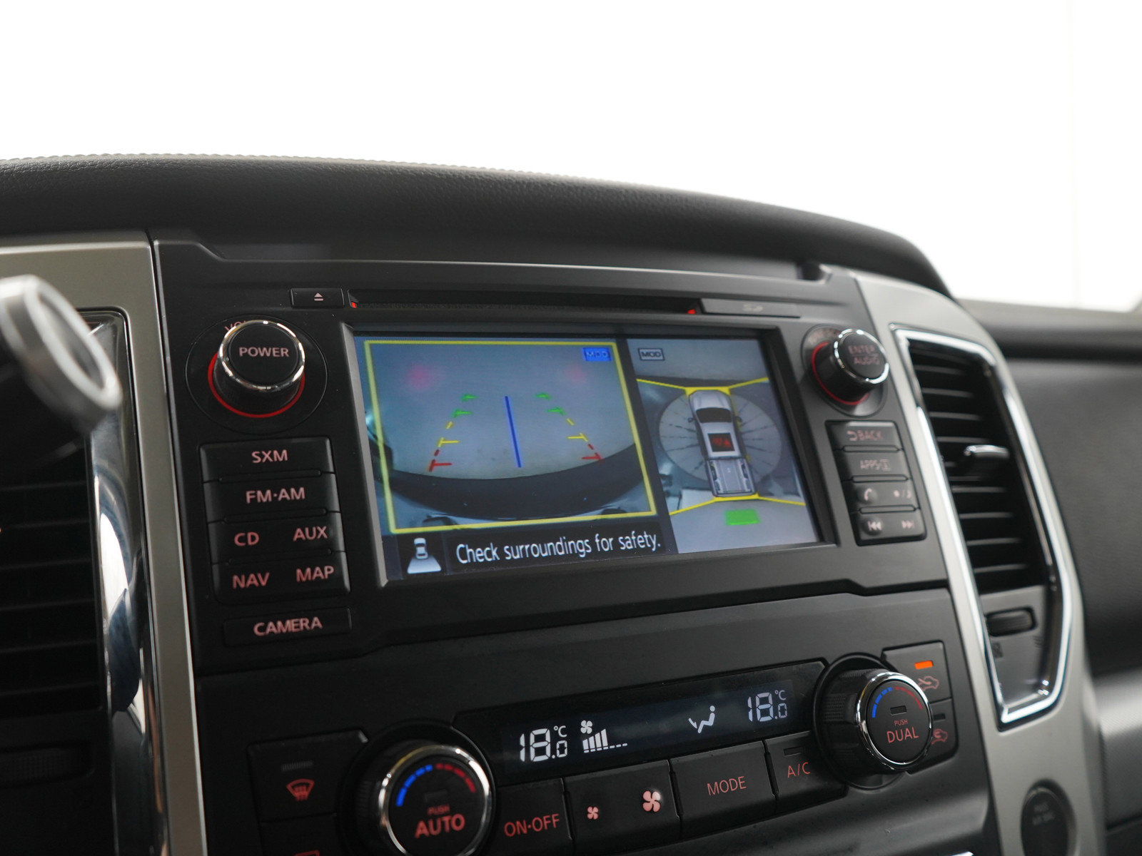 Used 2017 Nissan Titan PRO-4X AWD/4WD image 27