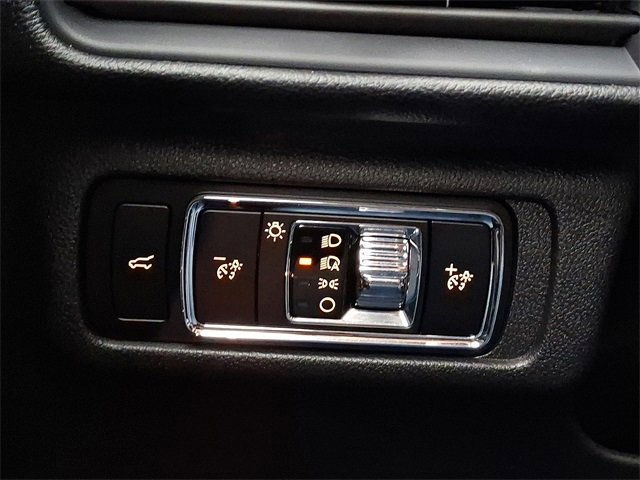 Used 2025 Lincoln Corsair Reserve w/ Equipment Group 202A image 26