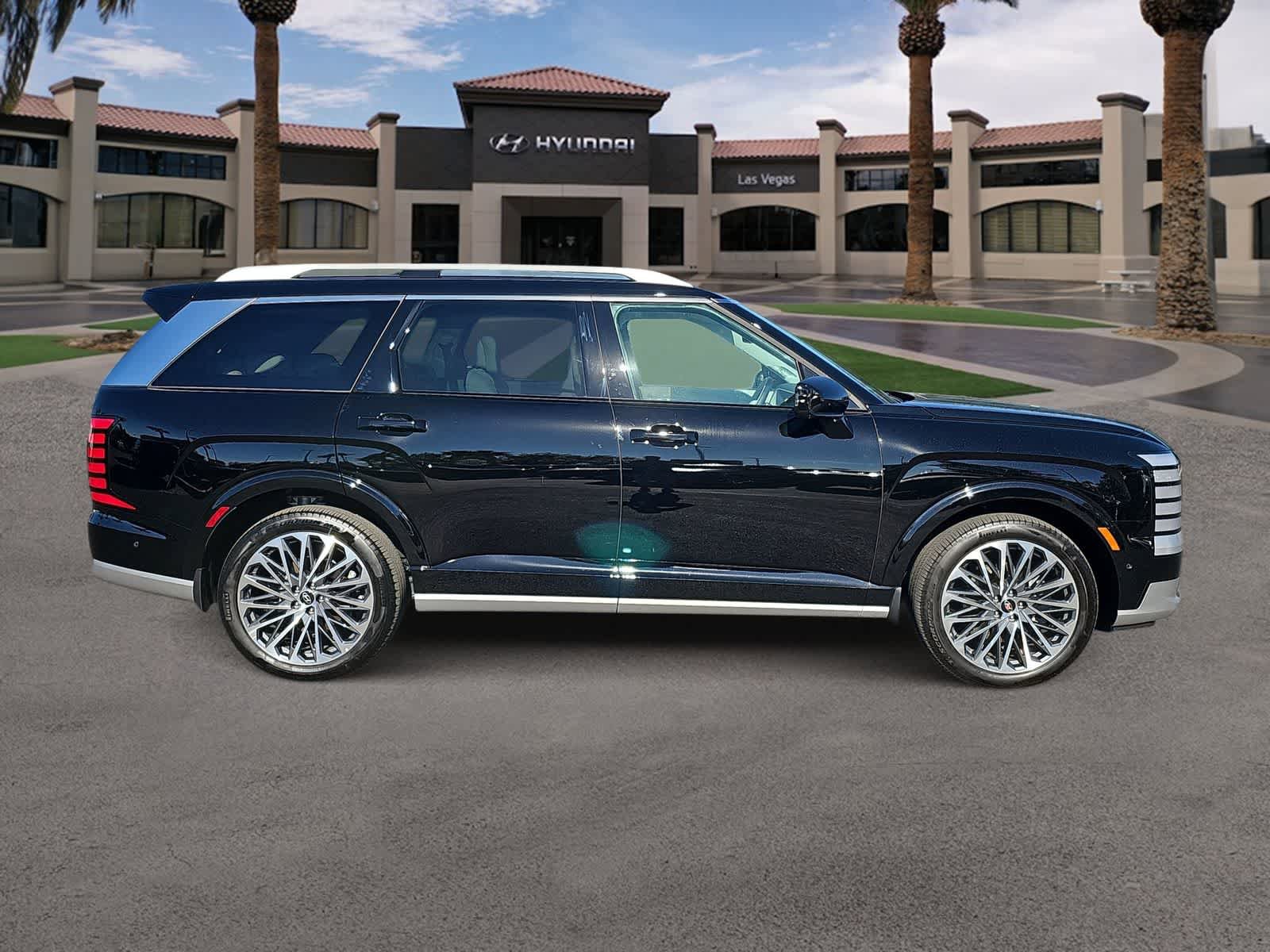 Certified 2026 Hyundai Palisade Calligraphy AWD/4WD image 9