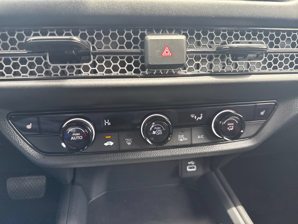 Certified 2025 Honda HR-V Sport image 32