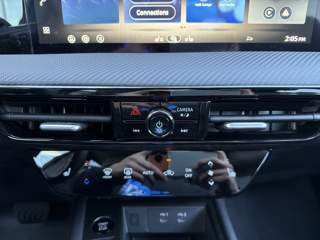 New 2026 Nissan Kicks SR w/ Cold Weather Package image 27