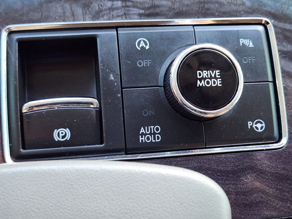 Used 2019 Lincoln Navigator Reserve image 27