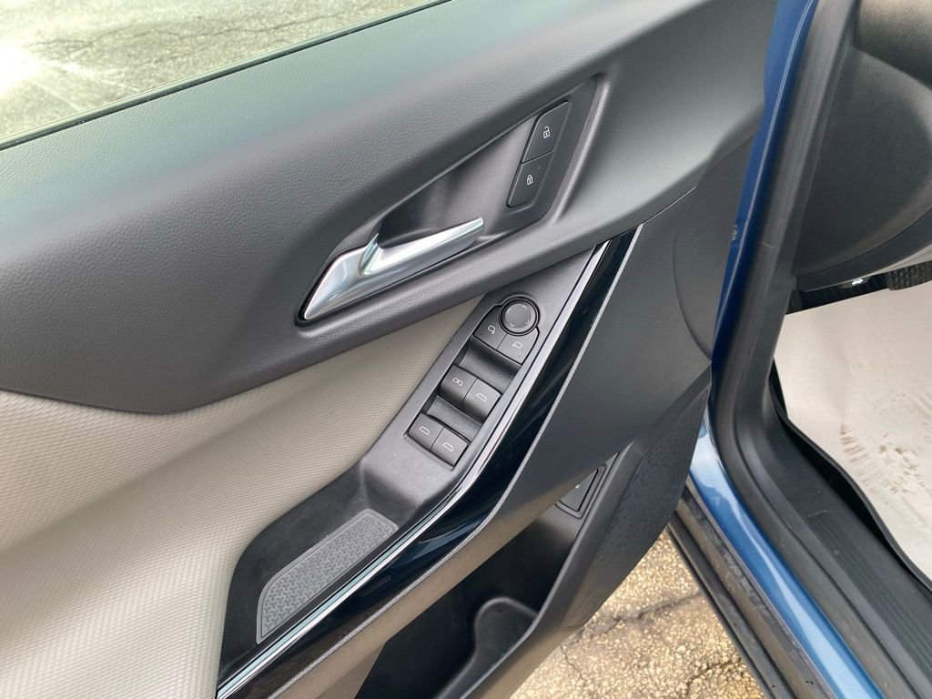 New 2026 Chevrolet Equinox LT w/ Convenience Package II image 10