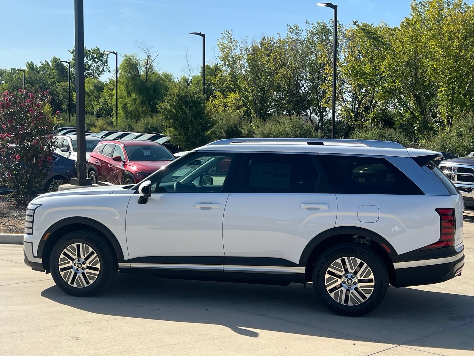 New 2026 Hyundai Palisade SEL Premium w/ Tow & Go Package AWD/4WD image 6